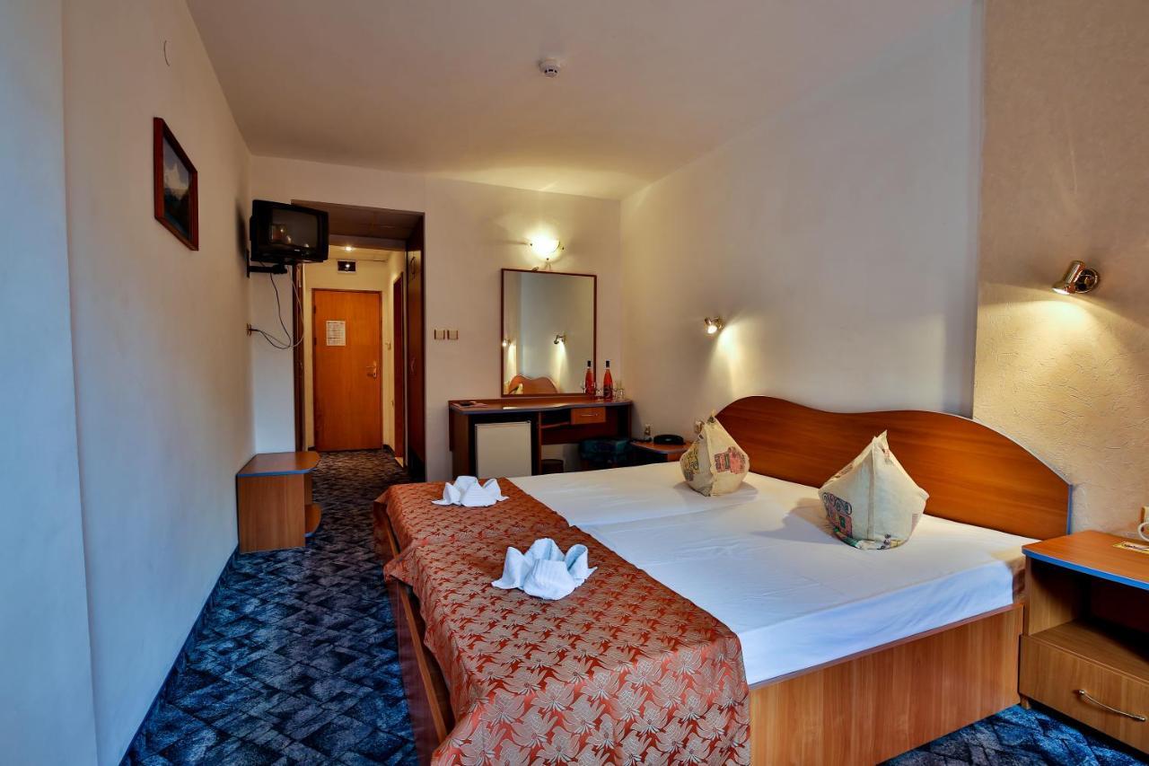 Hotel Kamchia Park 3*
